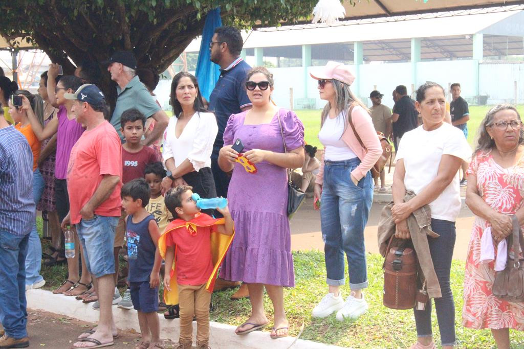 Desfile Cívico do 36º aniversário de Paranhos