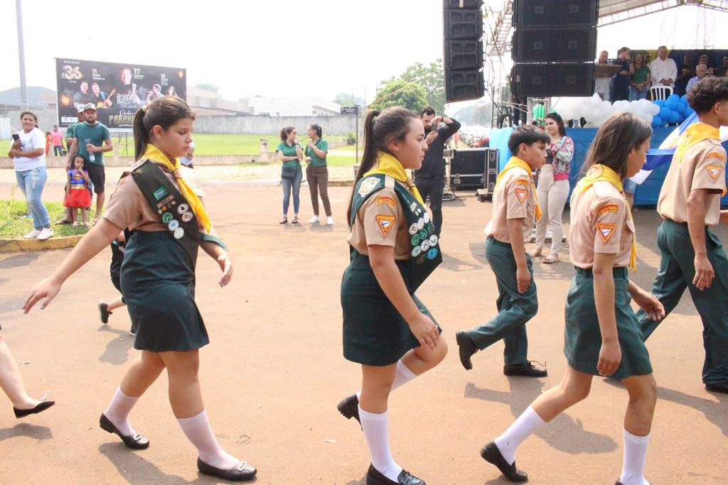 Desfile Cívico do 36º aniversário de Paranhos