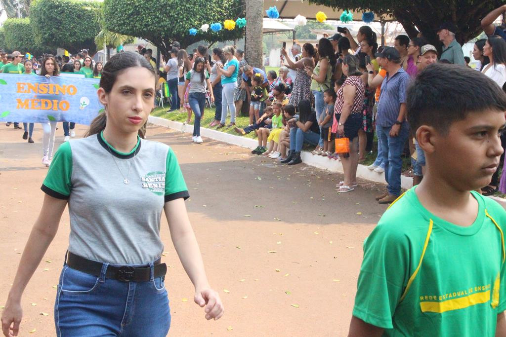 Desfile Cívico do 36º aniversário de Paranhos