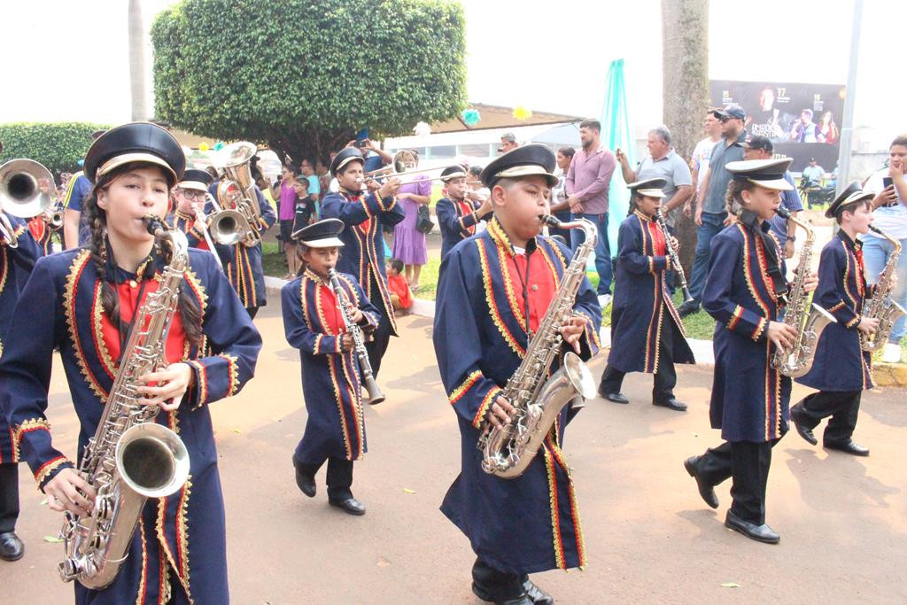 Desfile Cívico do 36º aniversário de Paranhos