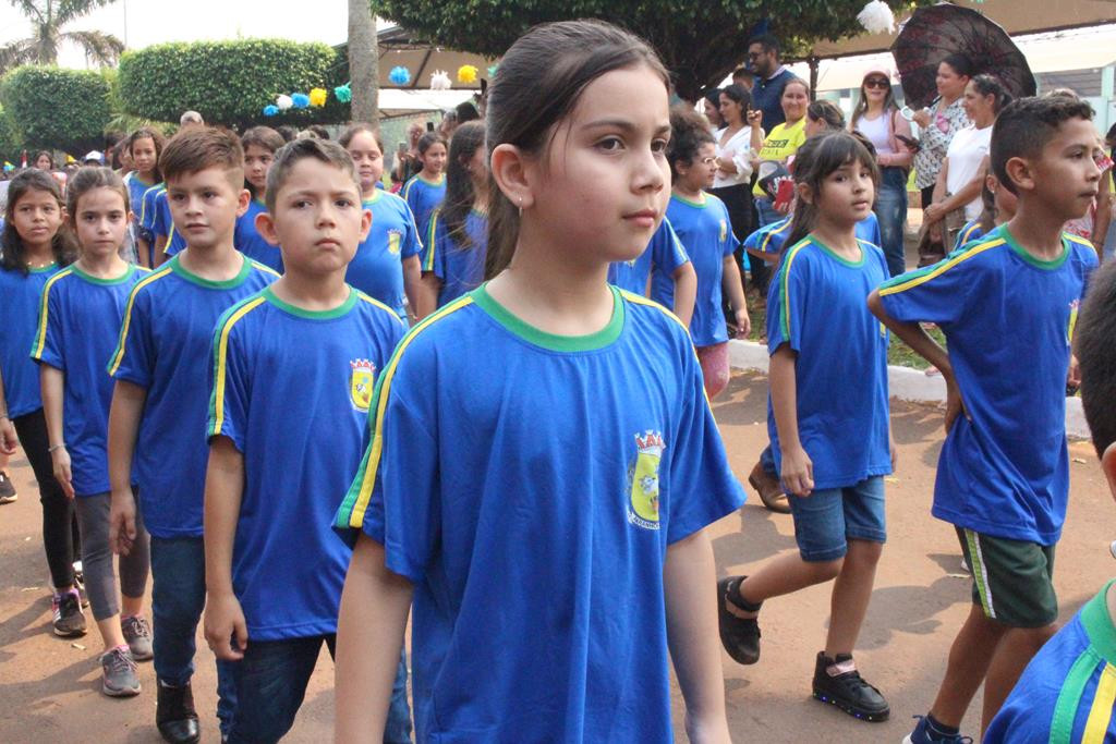 Desfile Cívico do 36º aniversário de Paranhos