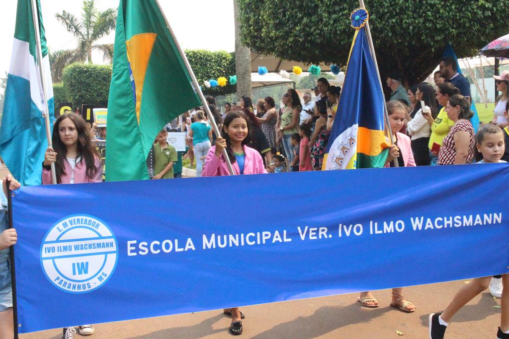 Desfile Cívico do 36º aniversário de Paranhos