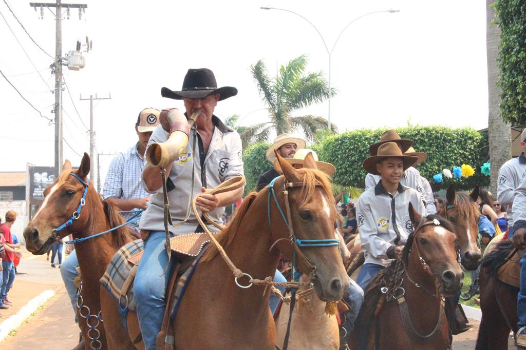 Desfile Cívico do 36º aniversário de Paranhos