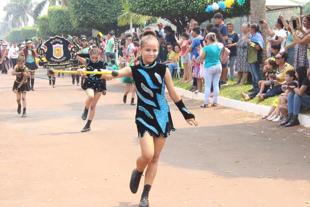 Desfile Cívico do 36º aniversário de Paranhos