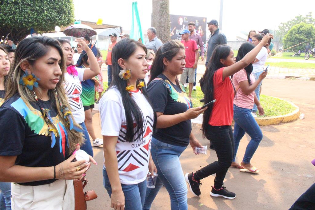 Desfile Cívico do 36º aniversário de Paranhos