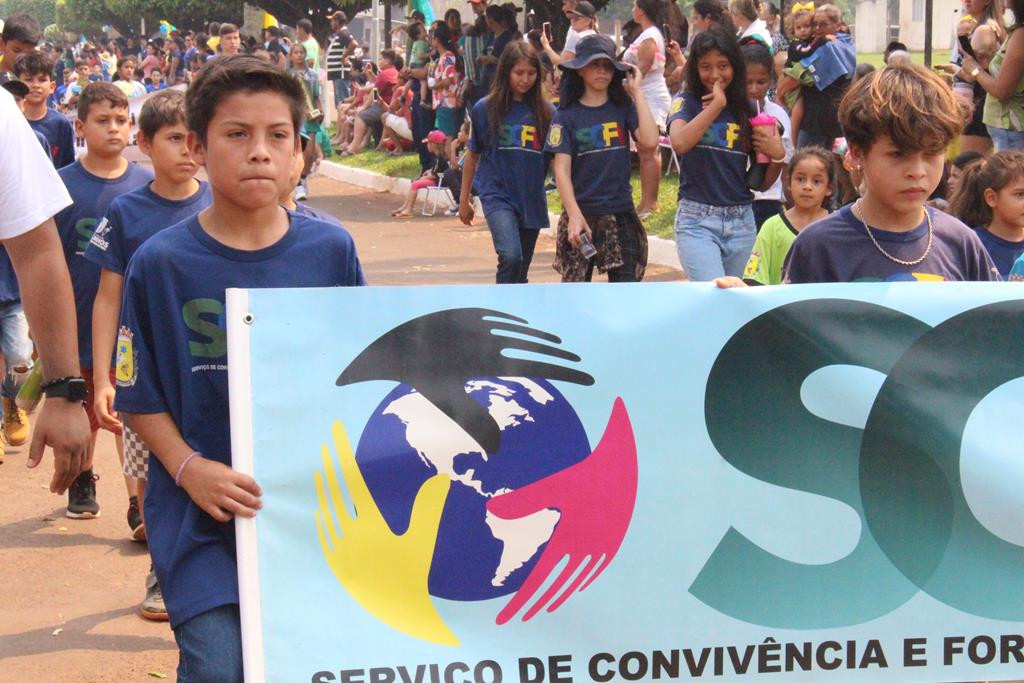 Desfile Cívico do 36º aniversário de Paranhos