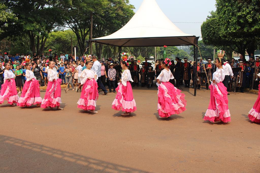 Desfile Cívico do 36º aniversário de Paranhos