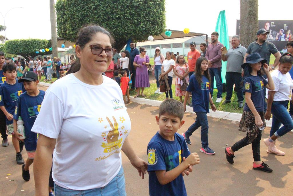 Desfile Cívico do 36º aniversário de Paranhos