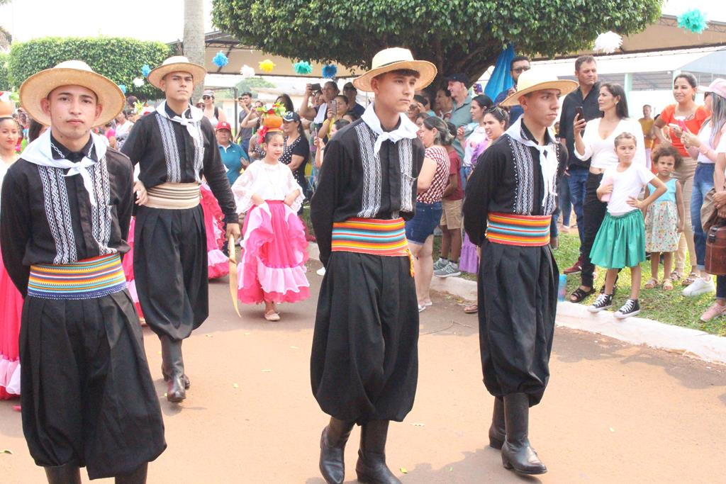 Desfile Cívico do 36º aniversário de Paranhos