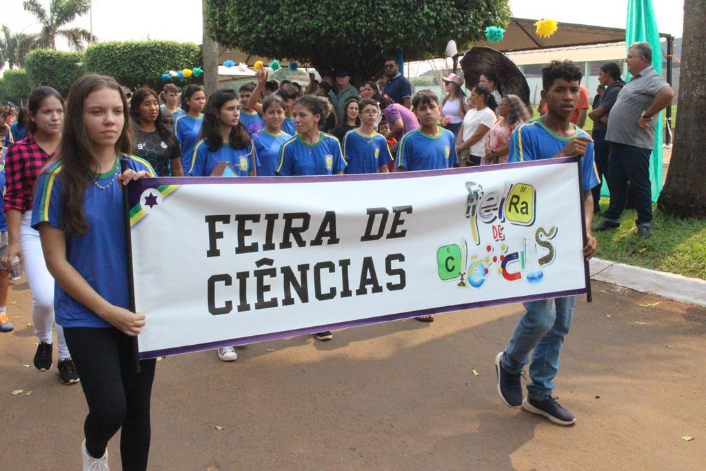 Desfile Cívico do 36º aniversário de Paranhos