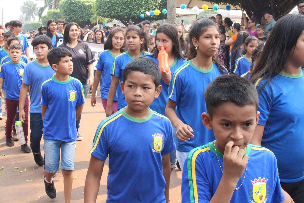 Desfile Cívico do 36º aniversário de Paranhos