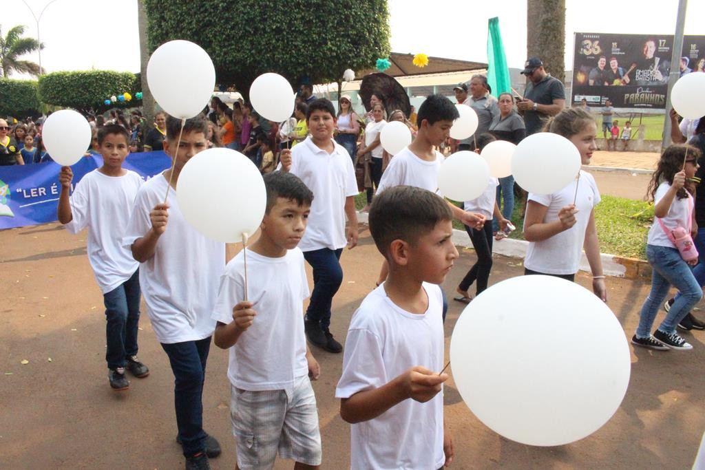 Desfile Cívico do 36º aniversário de Paranhos