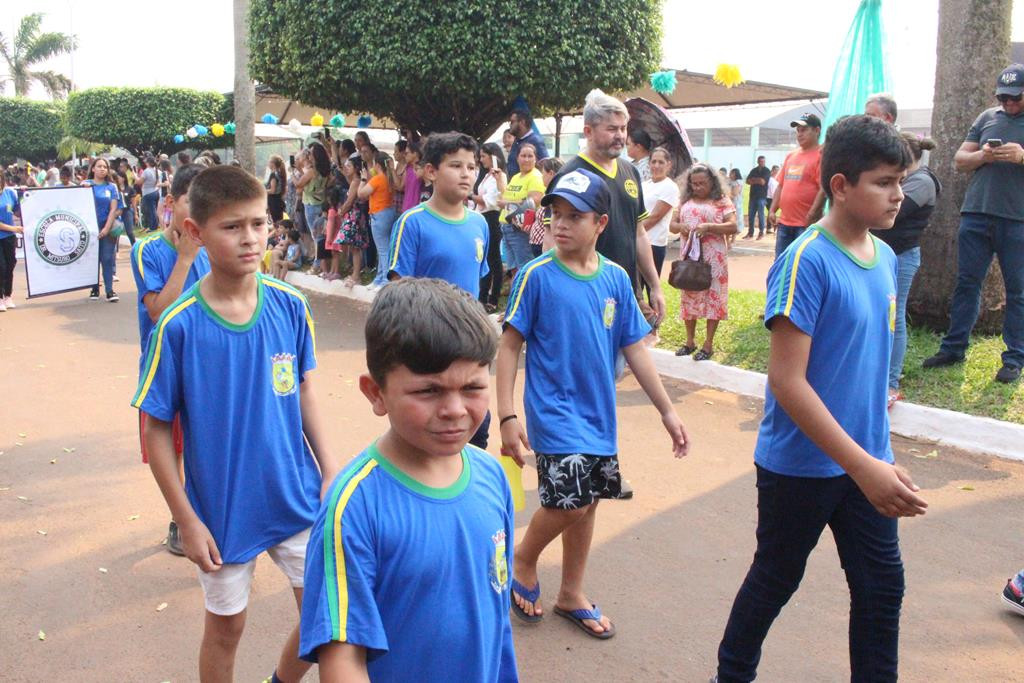 Desfile Cívico do 36º aniversário de Paranhos