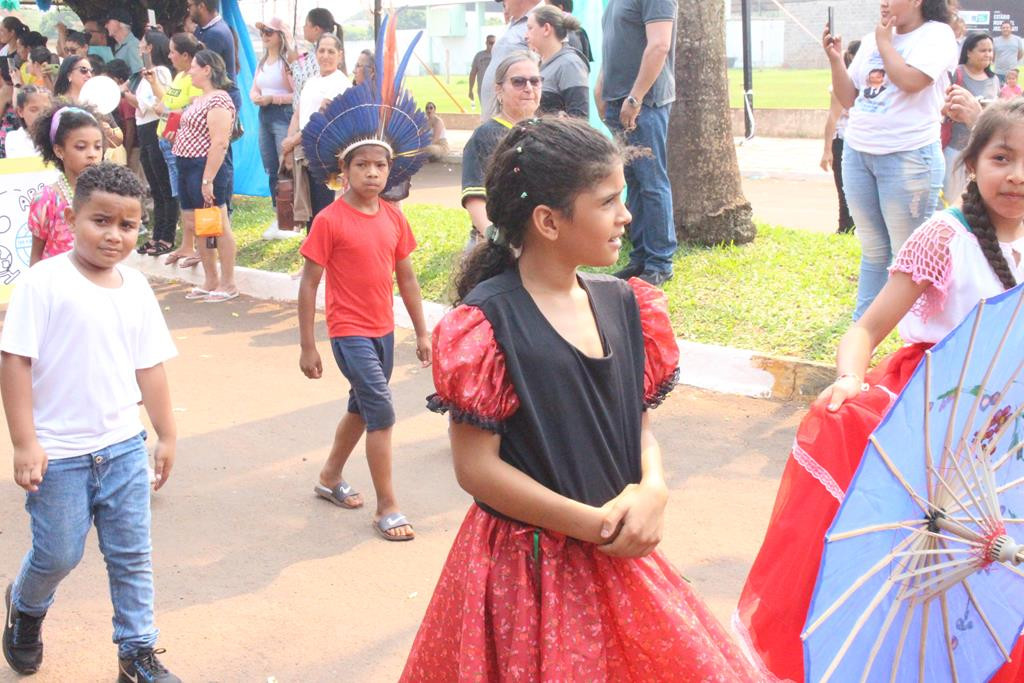 Desfile Cívico do 36º aniversário de Paranhos