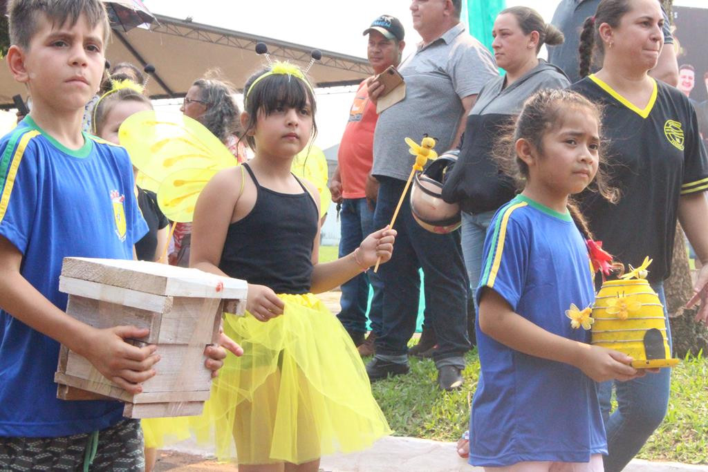 Desfile Cívico do 36º aniversário de Paranhos