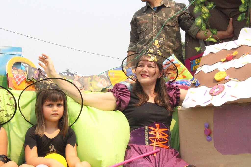 Desfile Cívico do 36º aniversário de Paranhos