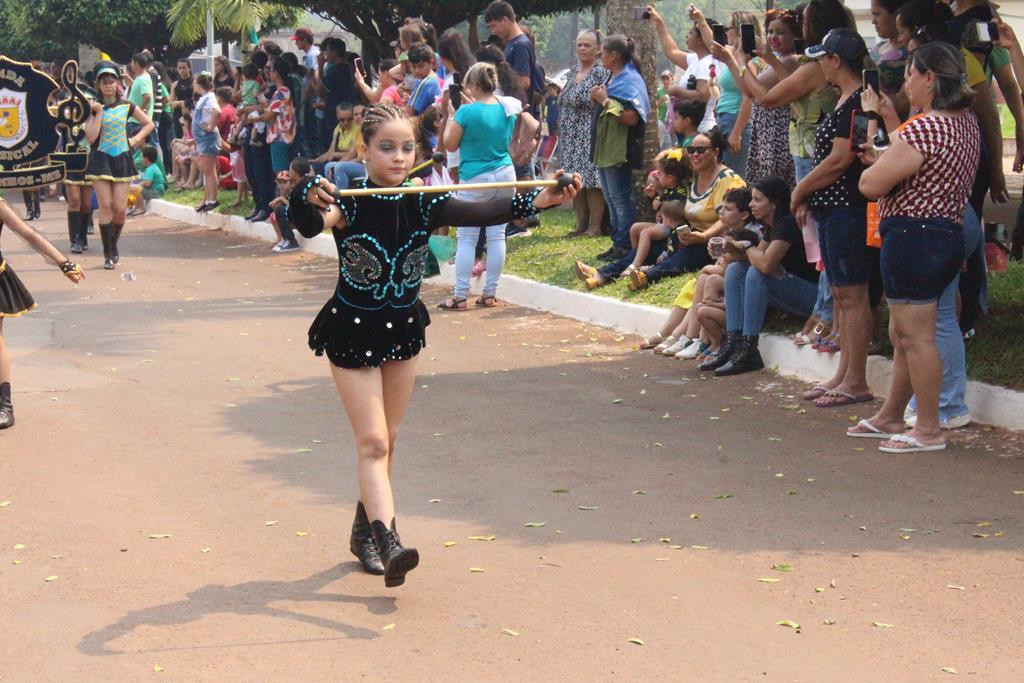 Desfile Cívico do 36º aniversário de Paranhos