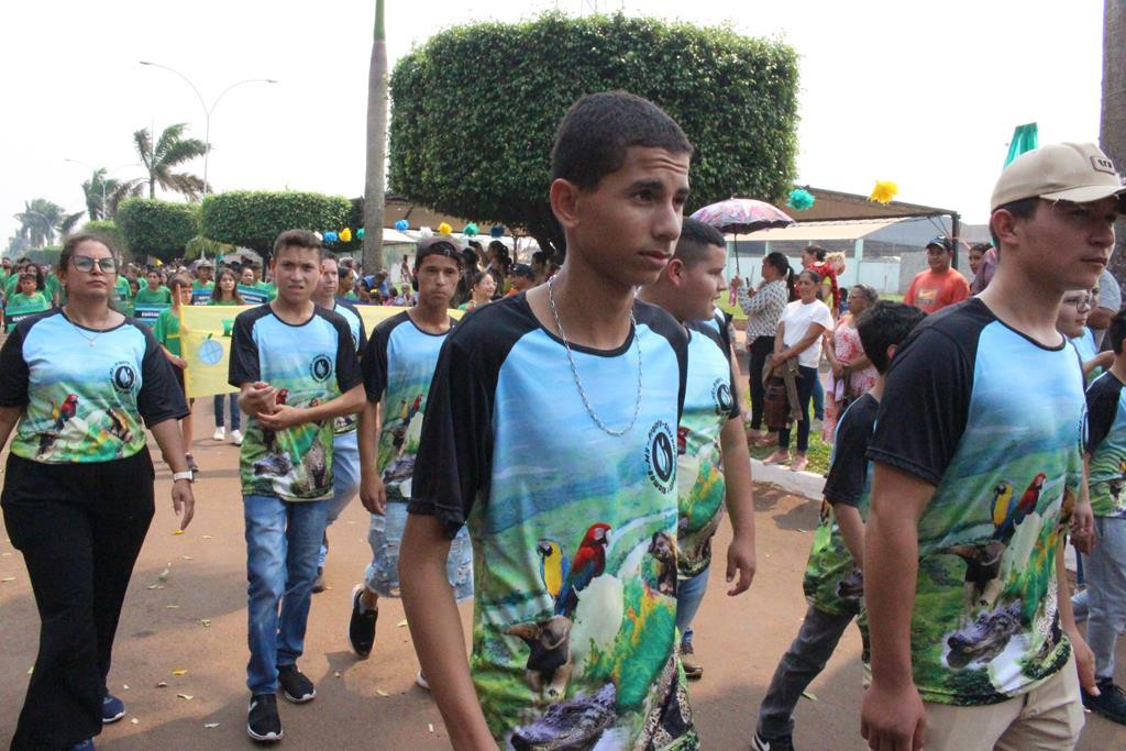 Desfile Cívico do 36º aniversário de Paranhos