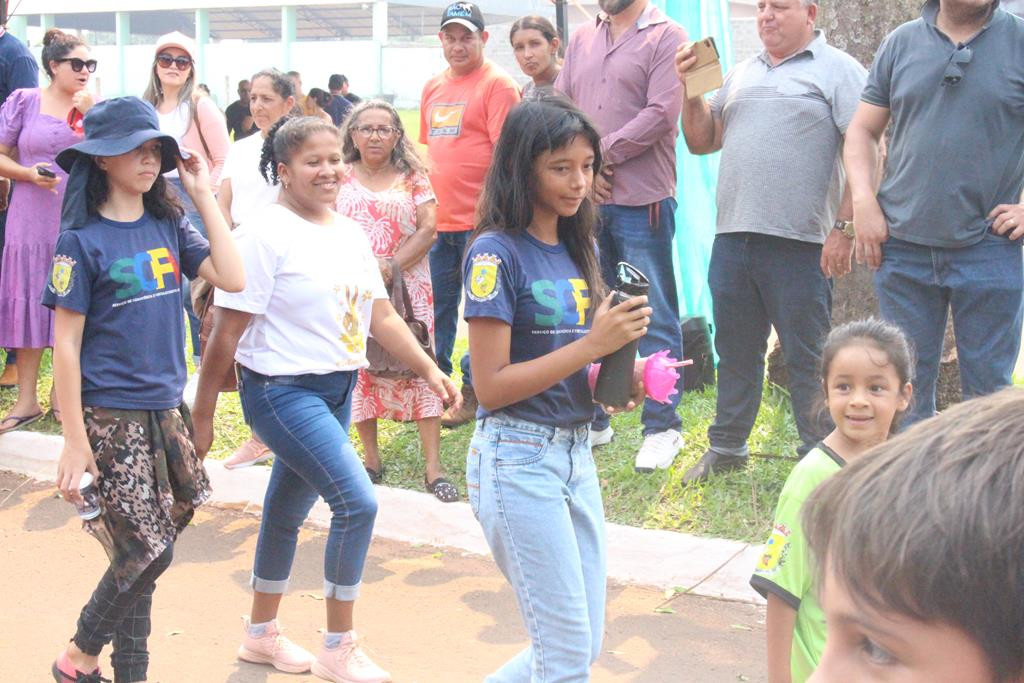 Desfile Cívico do 36º aniversário de Paranhos