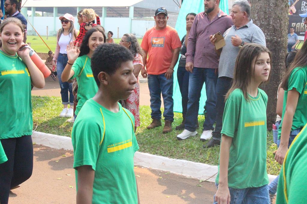 Desfile Cívico do 36º aniversário de Paranhos