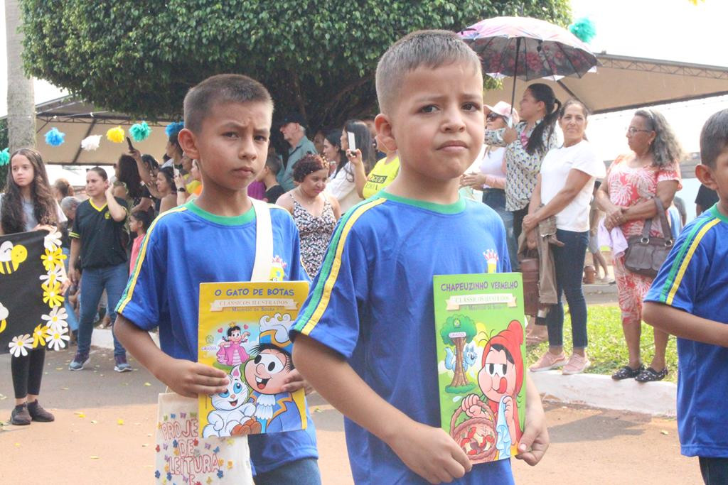 Desfile Cívico do 36º aniversário de Paranhos