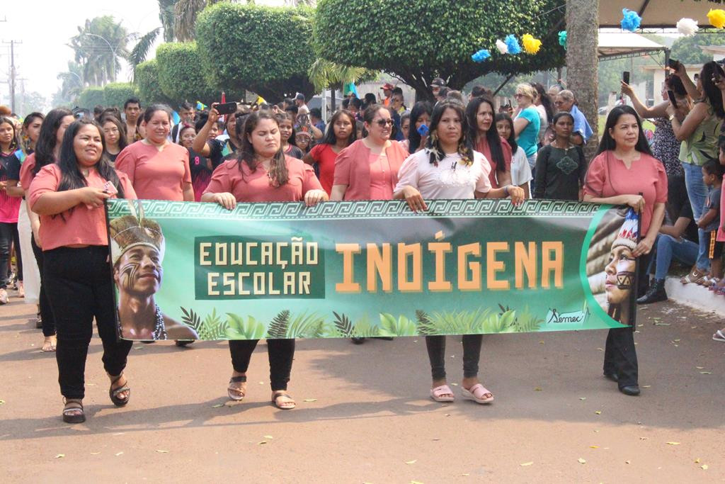 Desfile Cívico do 36º aniversário de Paranhos