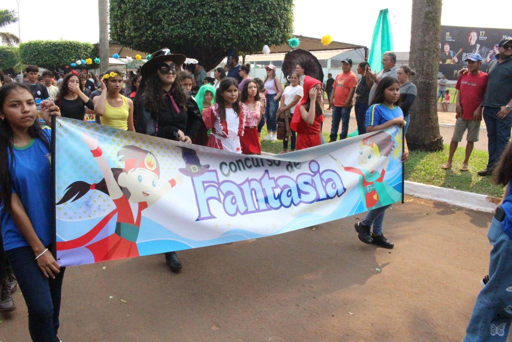 Desfile Cívico do 36º aniversário de Paranhos