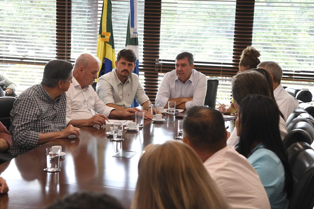 Investimentos do Estado em Itaquiraí vão de saúde até obras de drenagem e asfalto