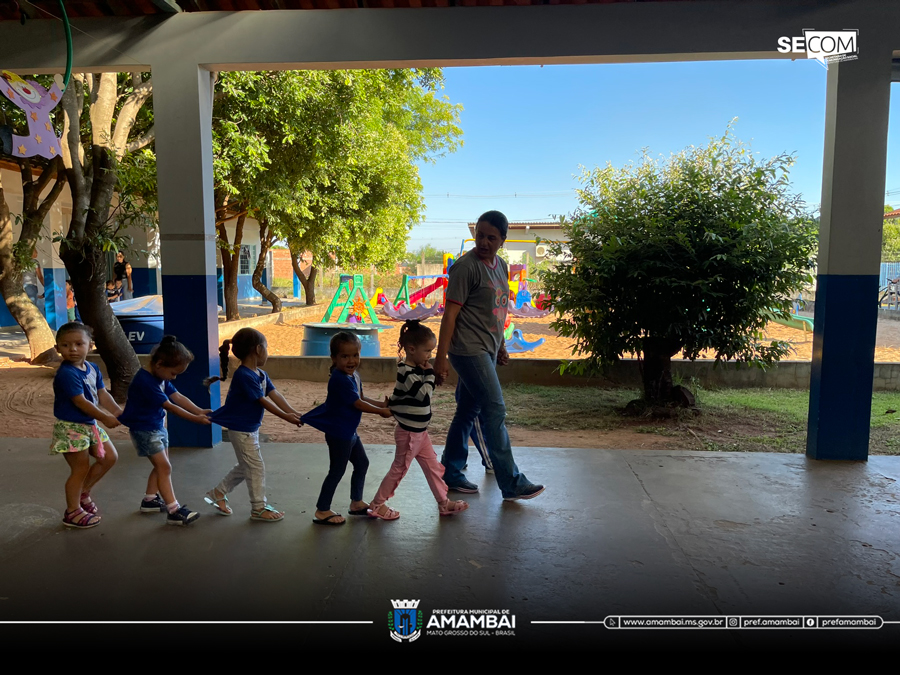 Com um misto de emoções, estudantes da rede municipal voltam às aulas para mais um ano letivo