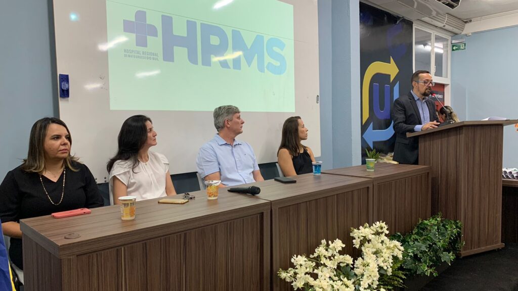 Hospital Regional forma 13 especialistas para atuarem em equipe multiprofissional