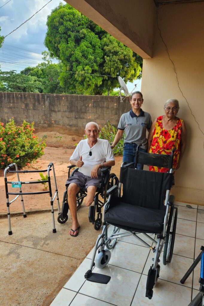 Pacientes recebem cadeiras motorizadas e outros equipamentos ortopédicos em Iguatemi