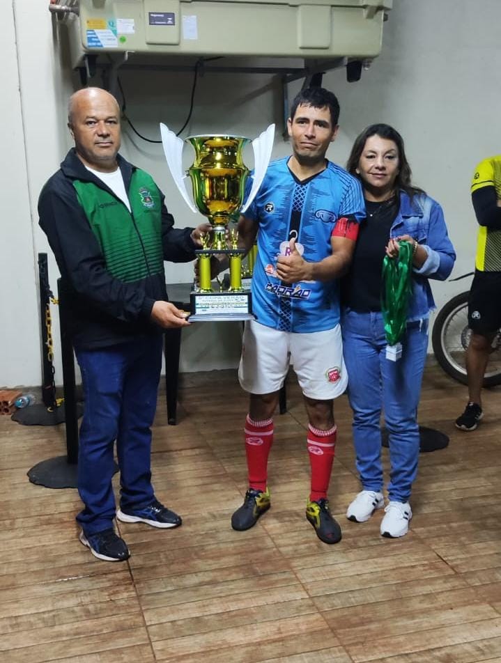 Pato Loko/Santa Luzia conquista o bicampeonato da Copa Verão de Futebol Suíço em Sete Quedas