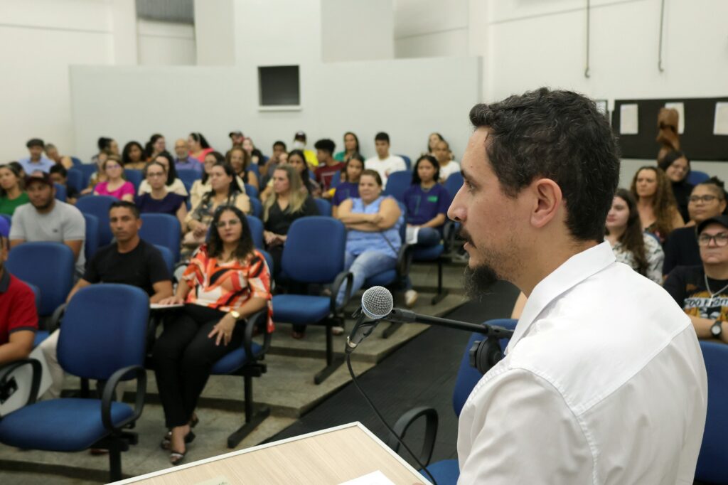 Academia de Letras, Artes e Cultura de Naviraí promove 1º Sarau Literário e Cultura