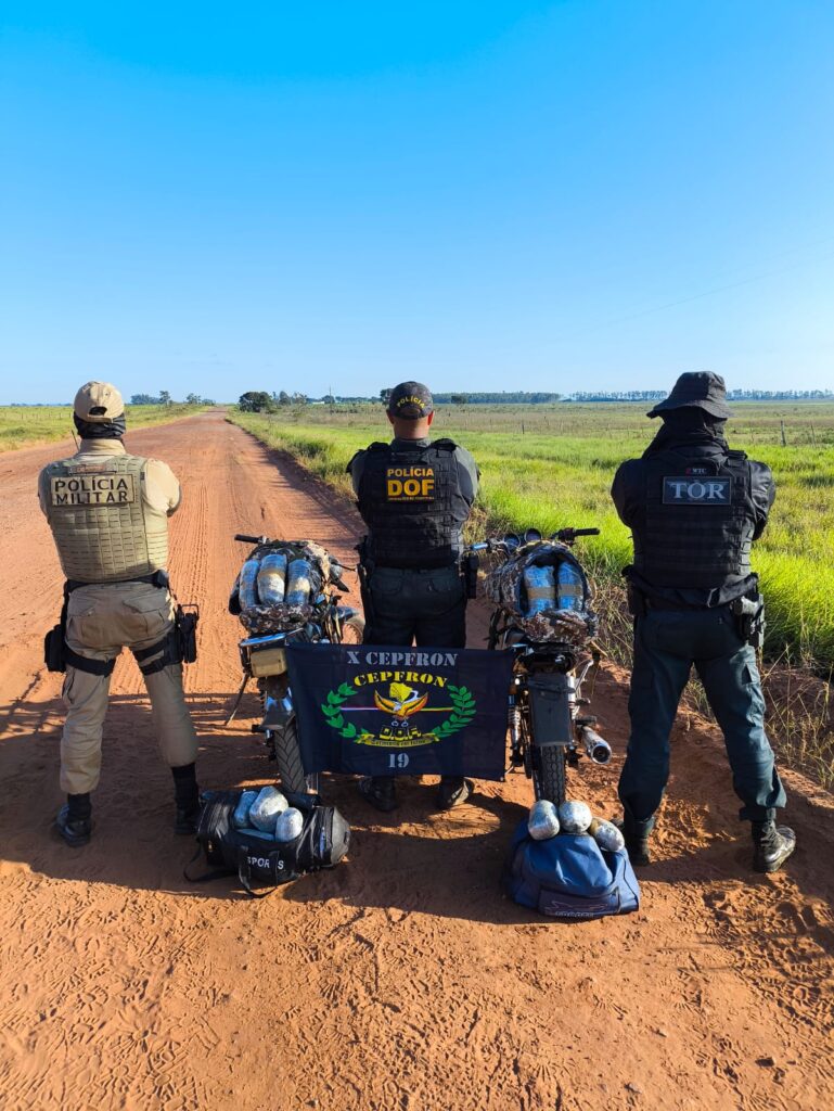 DOF apreende 30 quilos de drogas que eram transportados em duas motos em Amambai