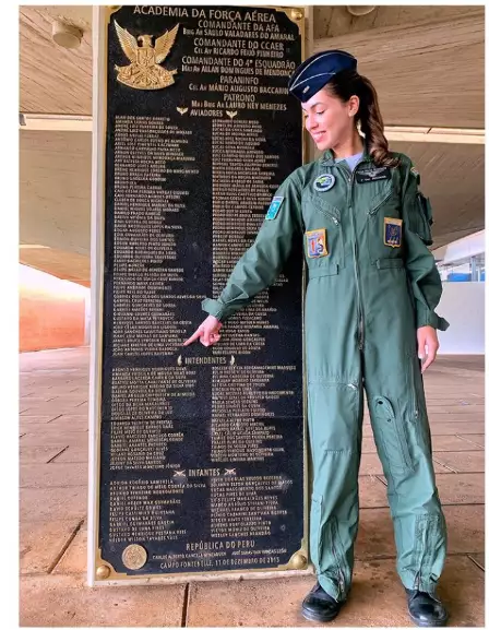 Campo-grandense é a 1ª mulher a pilotar o maior avião de carga da FAB