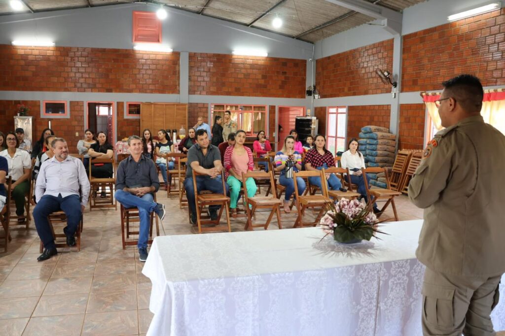 Prefeitura de Paranhos promoveu o I Encontro das Famílias Atípicas T.E.A