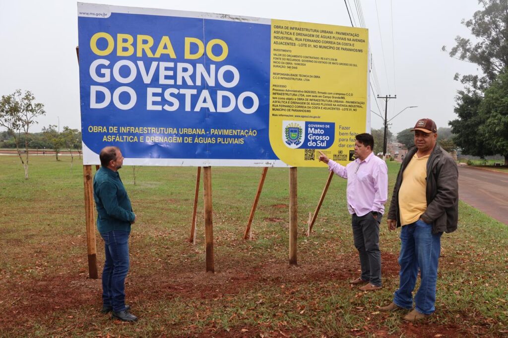 Prefeito Donizete Viaro e autoridades participam da implantação da placa de obra de infraestrutura urbana