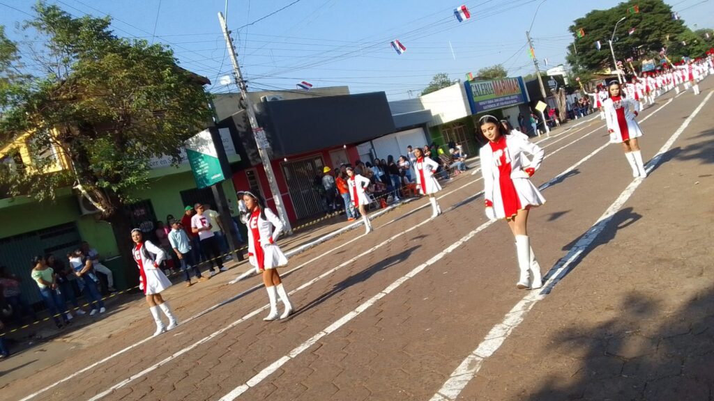 Desfile Cívico - Aniversário de 110 anos de Capitán Bado