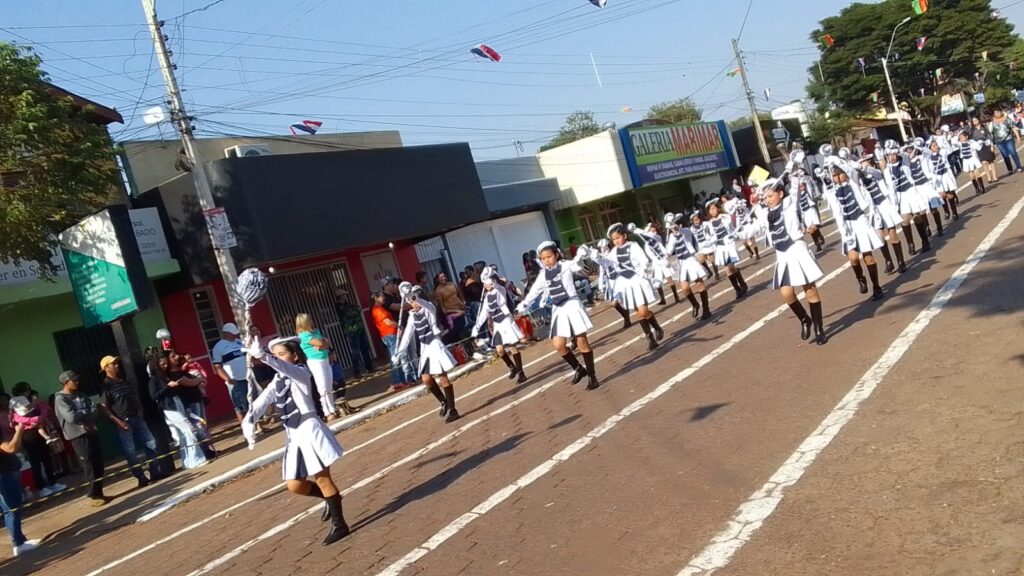 Desfile Cívico - Aniversário de 110 anos de Capitán Bado