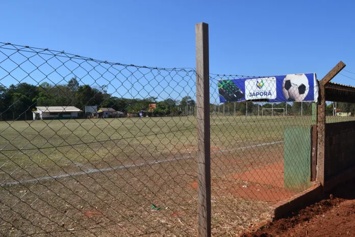 Obras de arquibancada coberta e iluminação do Estádio da Aldeia Porto Lindo são iniciadas em Japorã