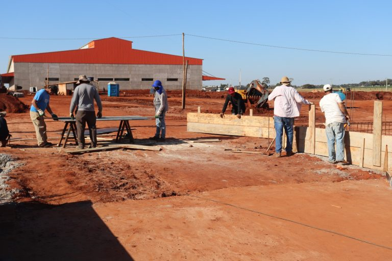 Novo Mundo Alimentos já conta com mais de 80 funcionários e Casa do Trabalhador se torna a porta de entrada