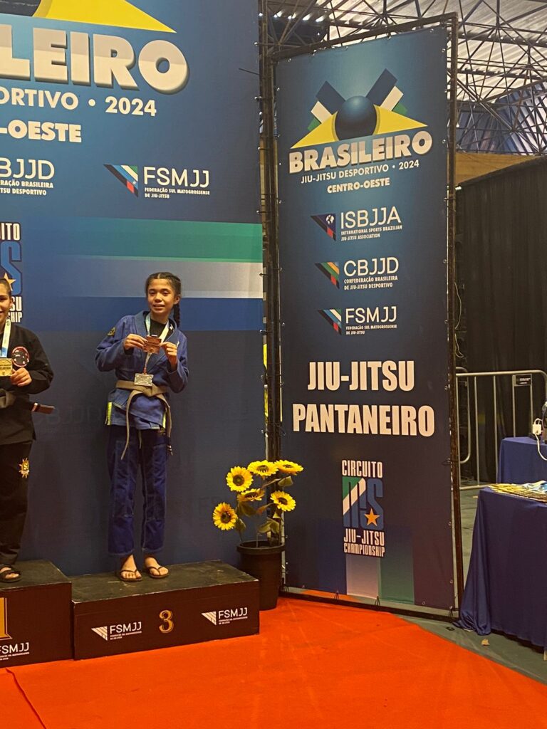 Atletas iguatemienses são destaque no "Campeonato Brasileiro de Jiu-Jitsu" em Campo Grande