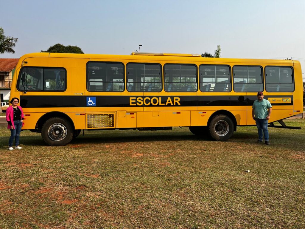 SEMEC adquire ônibus para renovar, padronizar e ampliar a frota de veículos escolares de Paranhos