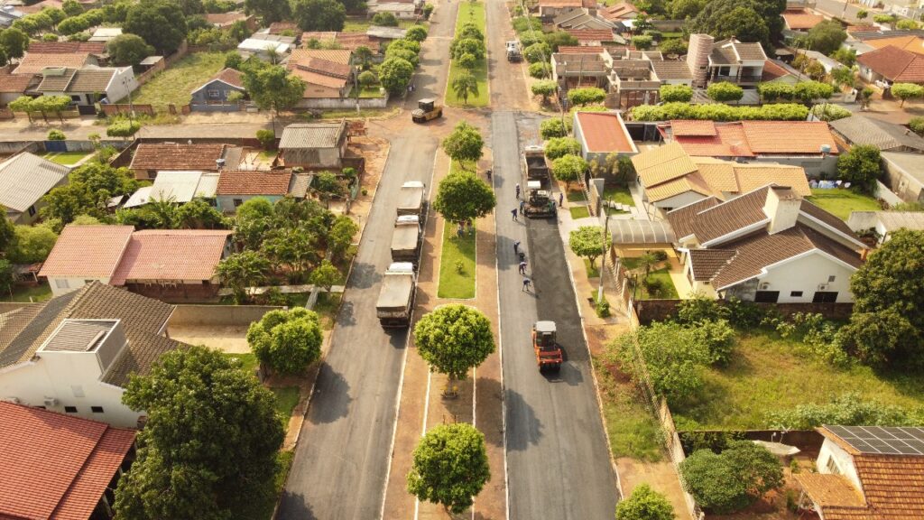 Obra de recapeamento da Av. Tancredo Neves em Eldorado está a todo vapor