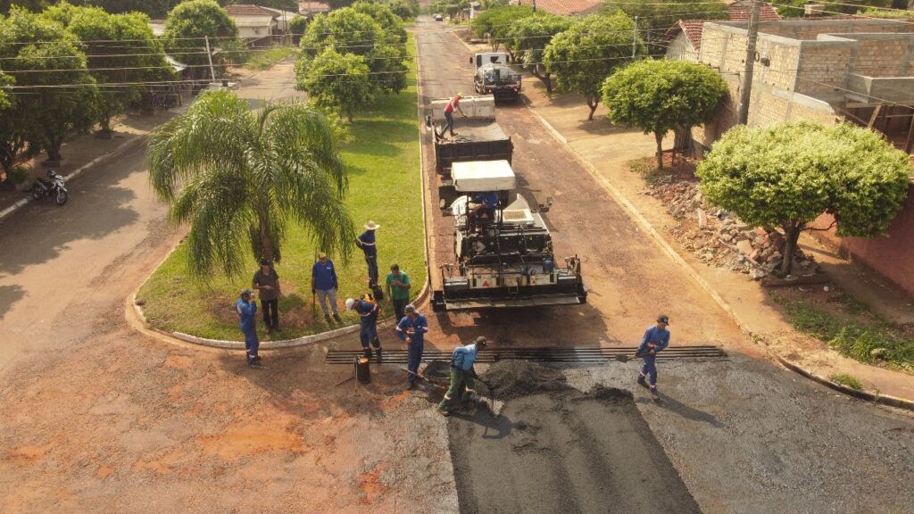 Obra de recapeamento da Av. Tancredo Neves em Eldorado está a todo vapor