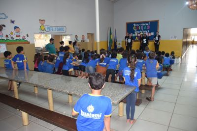 Departamento de Cultura de Iguatemi realizou teatro nas escola da rede municipal