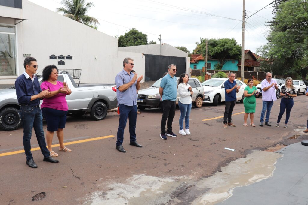 Governo de Mundo Novo prestigiou a inauguração da Odonto Excellence