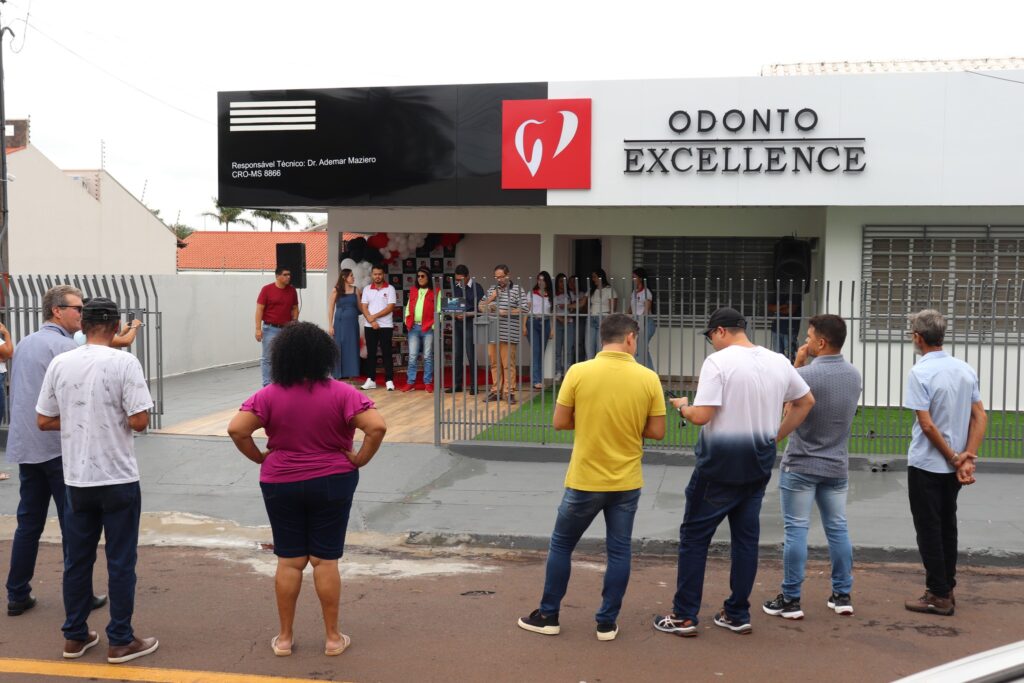 Governo de Mundo Novo prestigiou a inauguração da Odonto Excellence